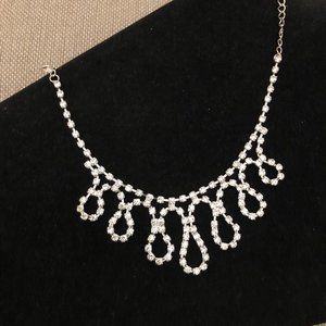 3/$15 ** Czech crystals party necklace